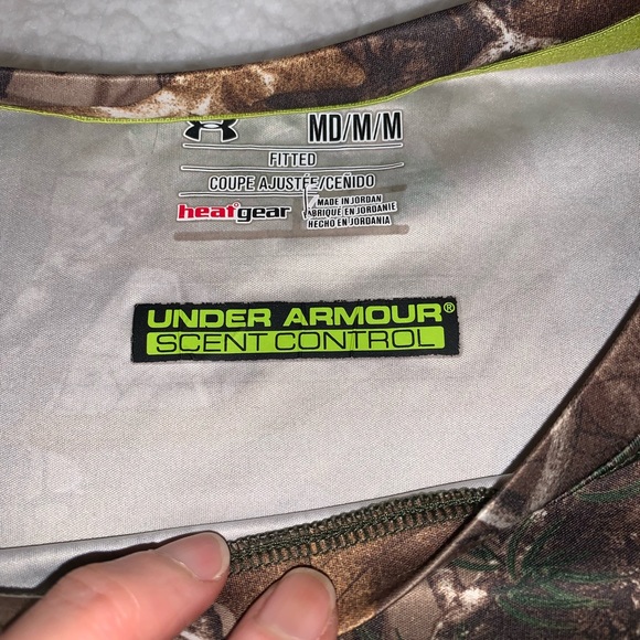 UNDER ARMOUR WOMENS SCENT CONTROL EVO HG Long Sleeve Camo Shirt. Sz Med - Picture 5 of 9